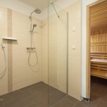 Haus Waldidyll, Vergissmeinnicht - Bade- & Erlebniswelt Taeglich Inklusive * Sellin (Rugen)